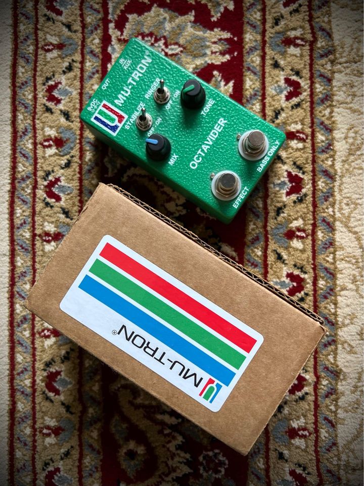 Rare Mutron Green Octavider Pedal with original box Andy's Vintage
