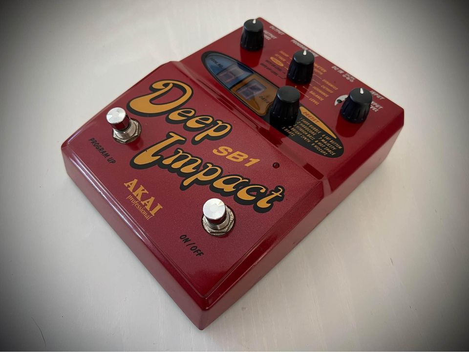 AKAI DEEP IMPACT BASS SYNTH PEDAL WITH BOX - Andy's Vintage