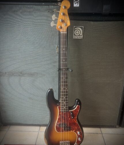 1960 Fender Precision Bass in Sunburst finish - Brazilian Rosewood Slab Fretboard - the holy grail