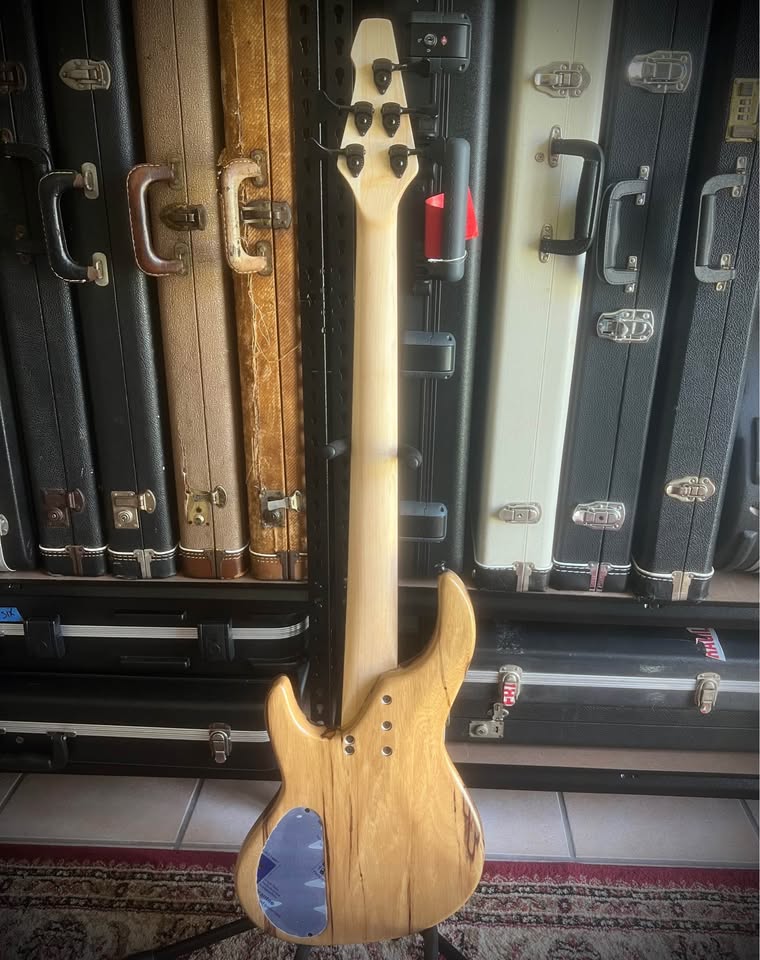 588707122_1017477053895535_535649326822769223_n