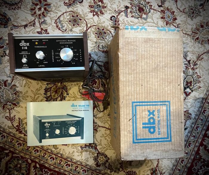 Vintage DBX 118 dynamic Range Enhancer with original box and
