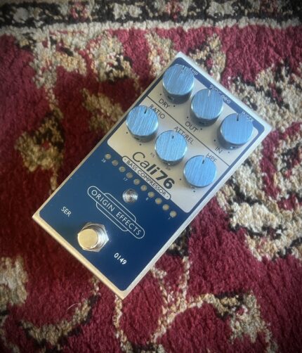 ORIGIN EFFECTS CALI76 BASS COMPRESSOR WITH ORIGINAL BOX